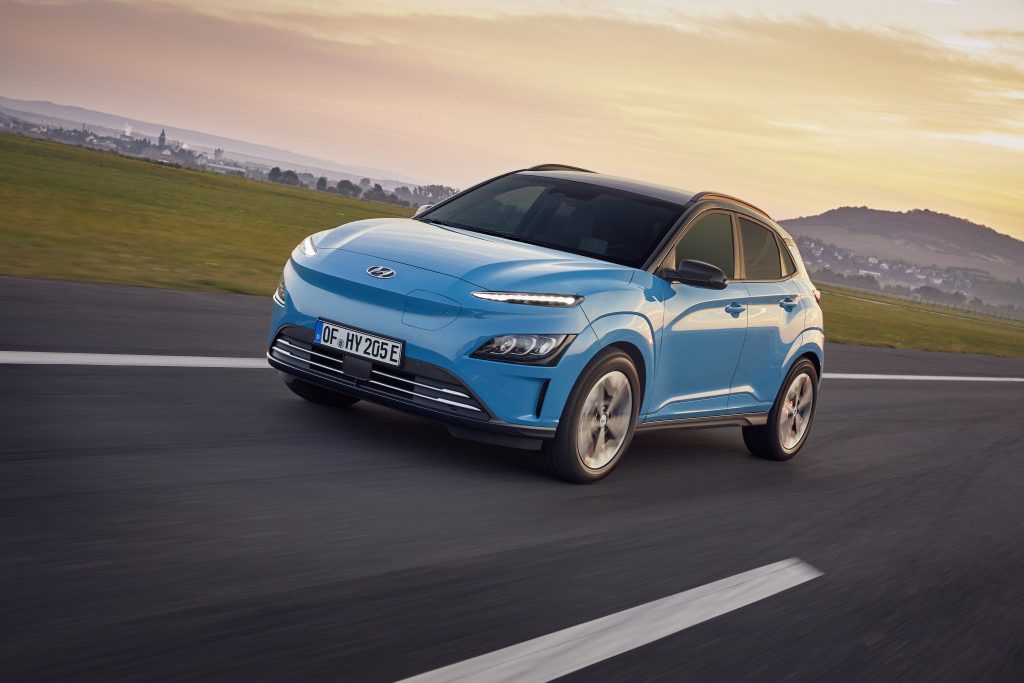 hyundai-new-kona-electric-1120-01