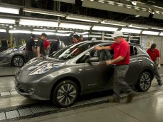 nissan-sunderland-plant-starts-production-of-leaf-ev-video-photo-gallery_19