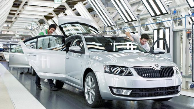 all-new-2013-skoda-octavia-enters-production-at-mlada-boleslav-factory_2