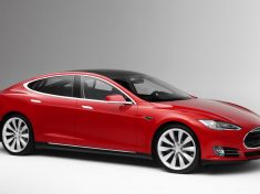 2013-tesla-model-s-front-three-quarter-1