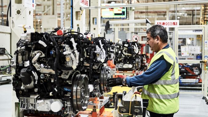 Ford2016_Transit_Dagenham_Plant_25s