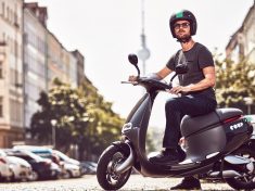 Gogoro-Coup-Berlin-Electric-Scooter-Sharing-2-1020x610