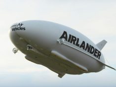 Hybrid-Air-Vehicles-Airlander-Flight-Side-1140x641
