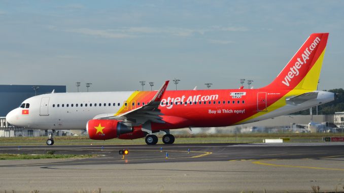 VietJet_Air_Airbus_A320_-_F-WWBR_-_MSN_5822_(10513001333)