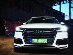 Audi Q7 e-tron