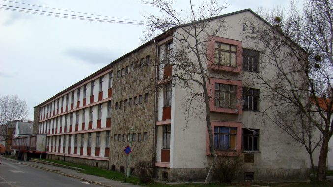 oroszlany_beke