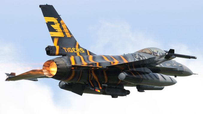 f-16 F-16