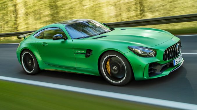 2018-Mercedes-AMG-GT-R-side-in-motion-1-e1466720852825