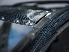 Carbon fiber details - 2016 BMW 7 Series
