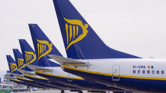 ryanair-aircraft-(9)