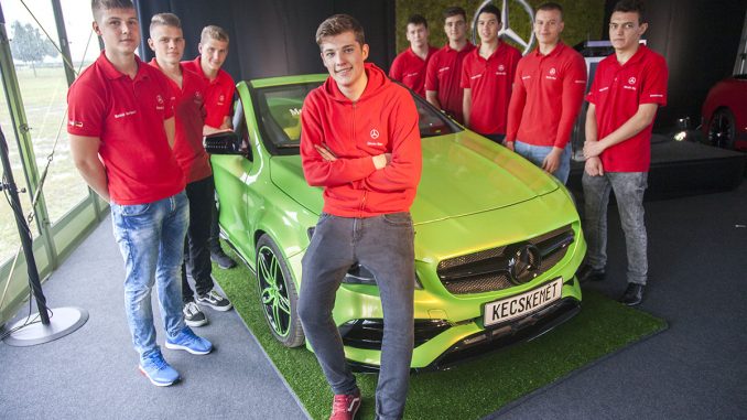 mercedes_benz_dualis_tanulok