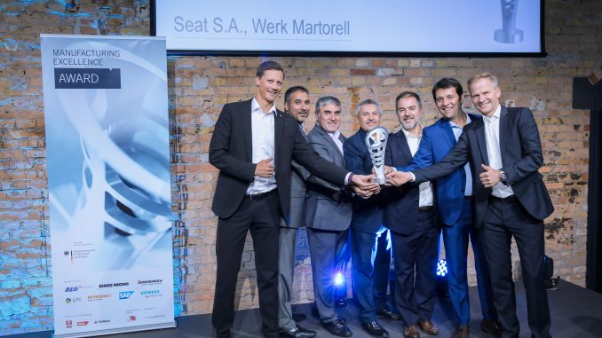 SEAT_Manufacturing_Excellence_Award_1_HQ