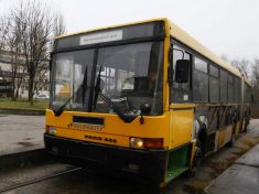 438_ikarus