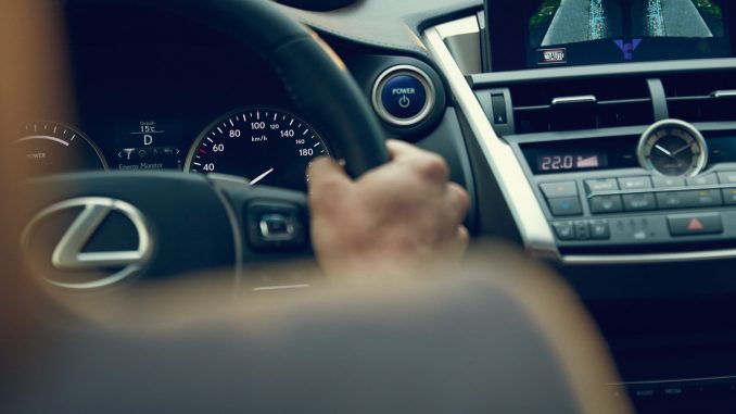 Lexus_aktiv_biztonsag_1