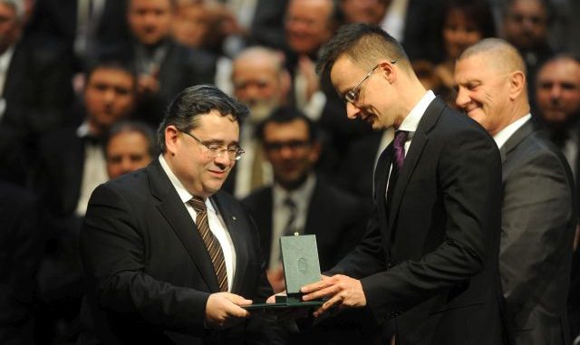 Perlusz László