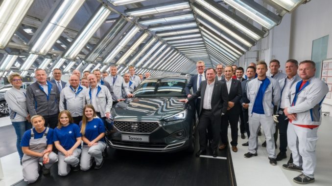 SEAT-Tarraco-production-starts-in-Wolfsburg_001_HQ_small