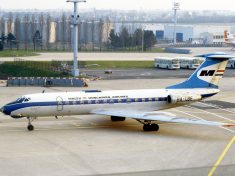 Tupolev_Tu-134,_Malev_-_Hungarian_Airlines_AN1150963