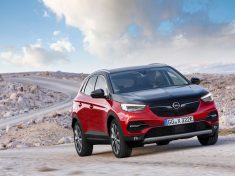 Opel Grandland X Hybrid4