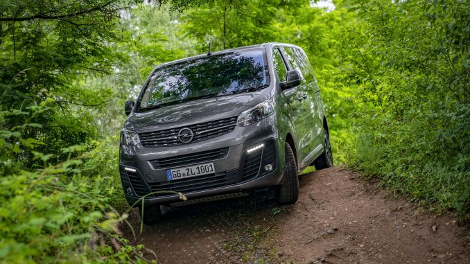 OpelZafiraLife_041