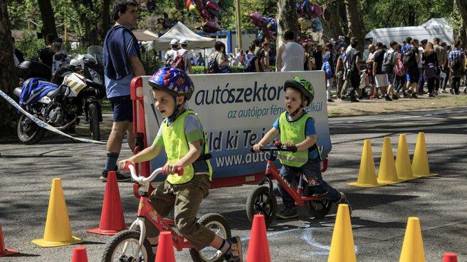 Iskolakezdes_07