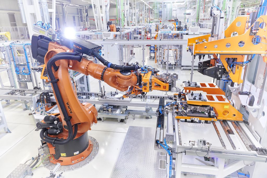 Audi, Kuka, Győr, robot,