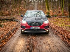 Opel Grandland X Hybrid4