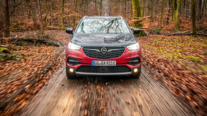 Opel Grandland X Hybrid4
