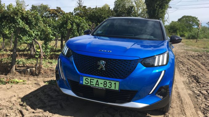 Peugeot e-2008