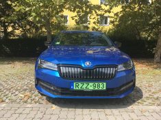 Skoda Superb Combi iV