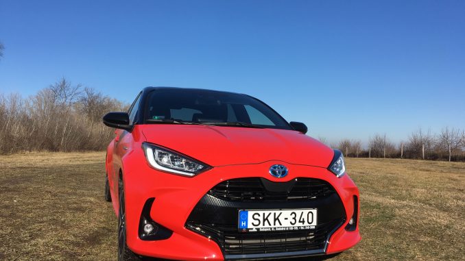 yaris25