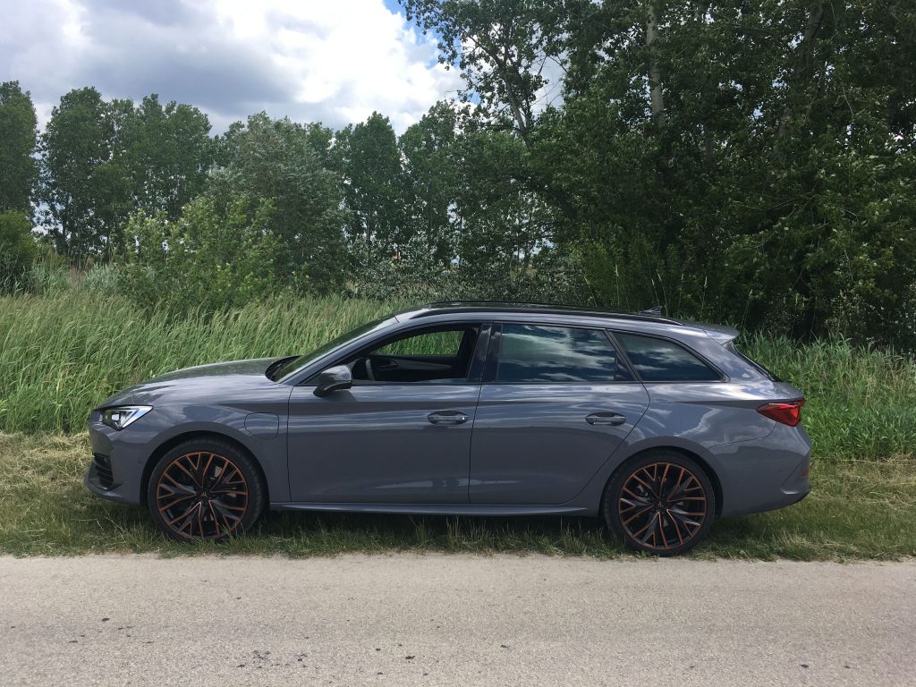 cupra7