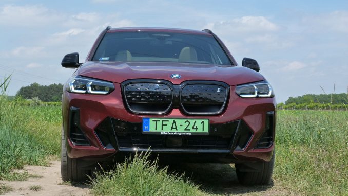 BMW iX3