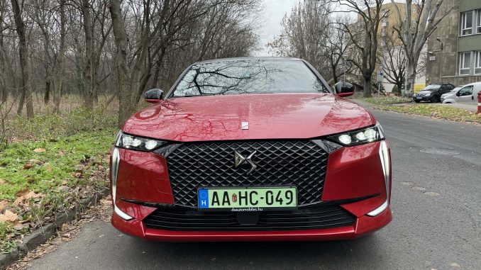 DS 4 E-tense