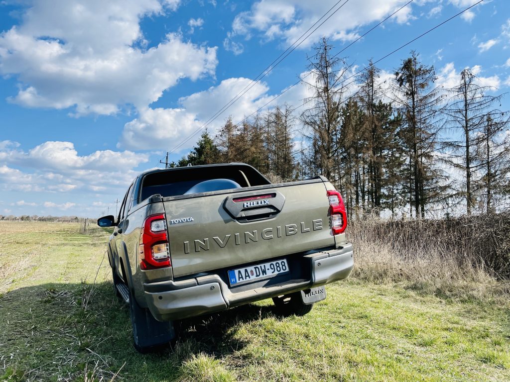 hilux10