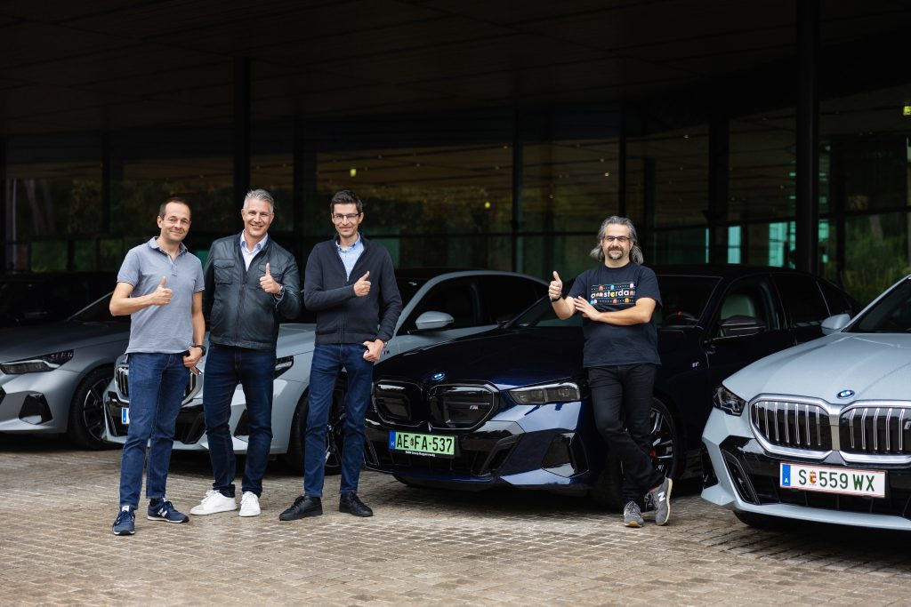 Év Magyar Autója zsűri teszt Rovinjban. Balról jobbra László Ferenc, Salgó András (BMW Magyarország PR-igazgató), Csordás Gábor és a szerző 