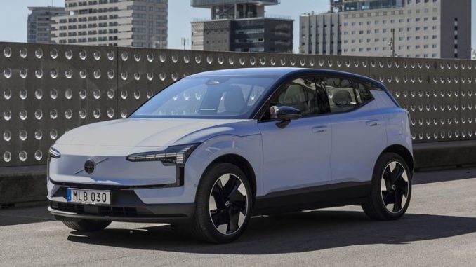 2025-volvo-ex30 Volvo svédek