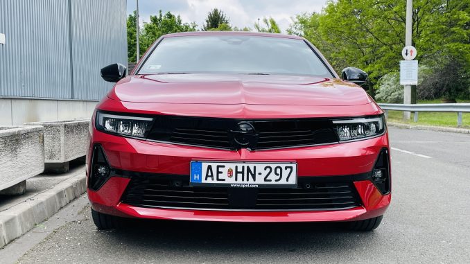 astrast0 Opel Astra Sports Tourer