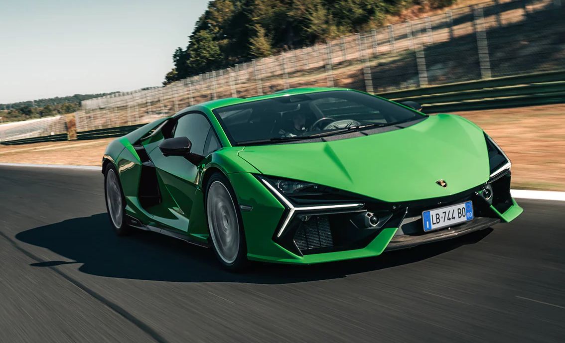 Lamborghini Revuelto 1/1 autó