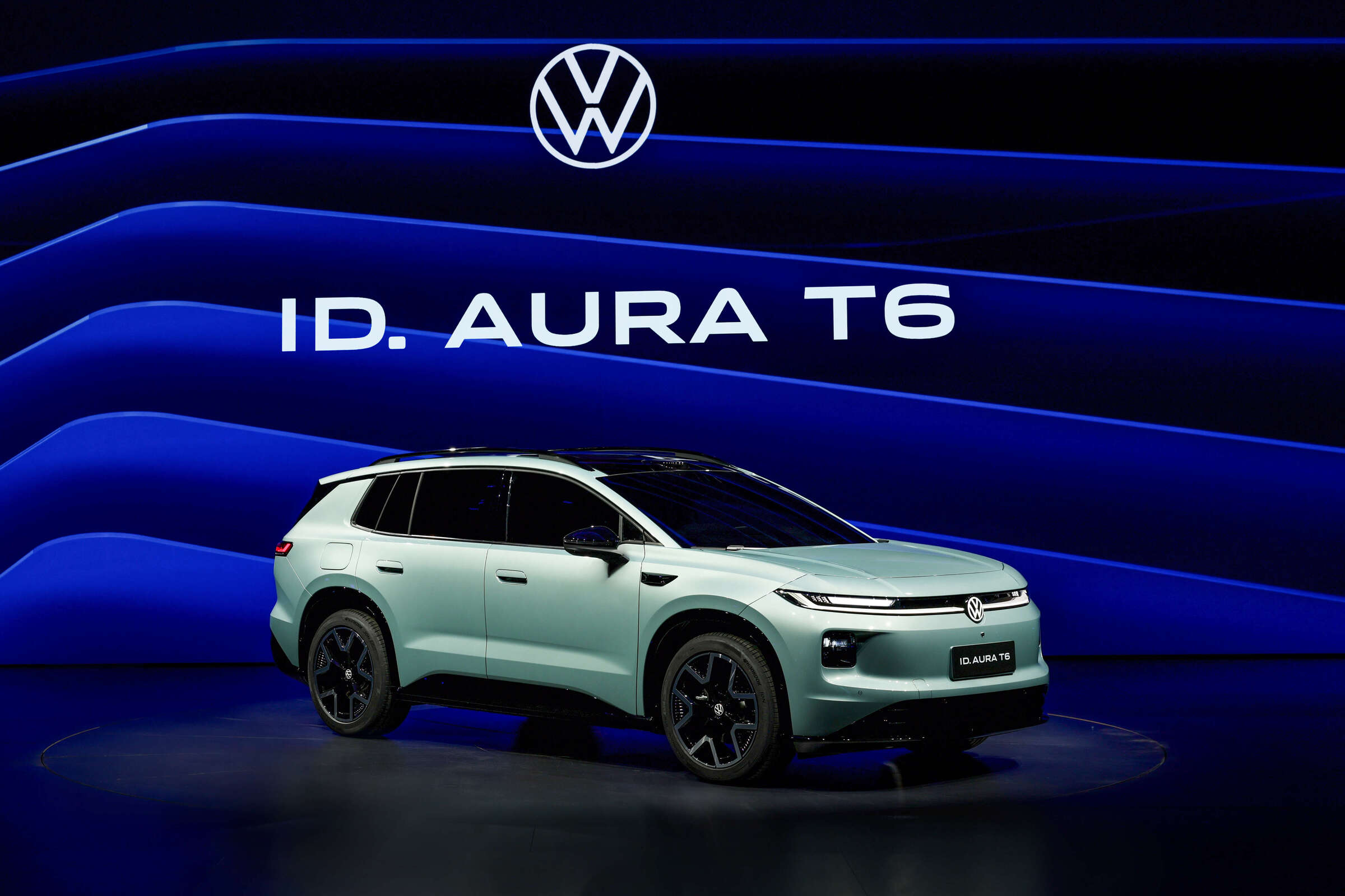 VW ID.Aura T6