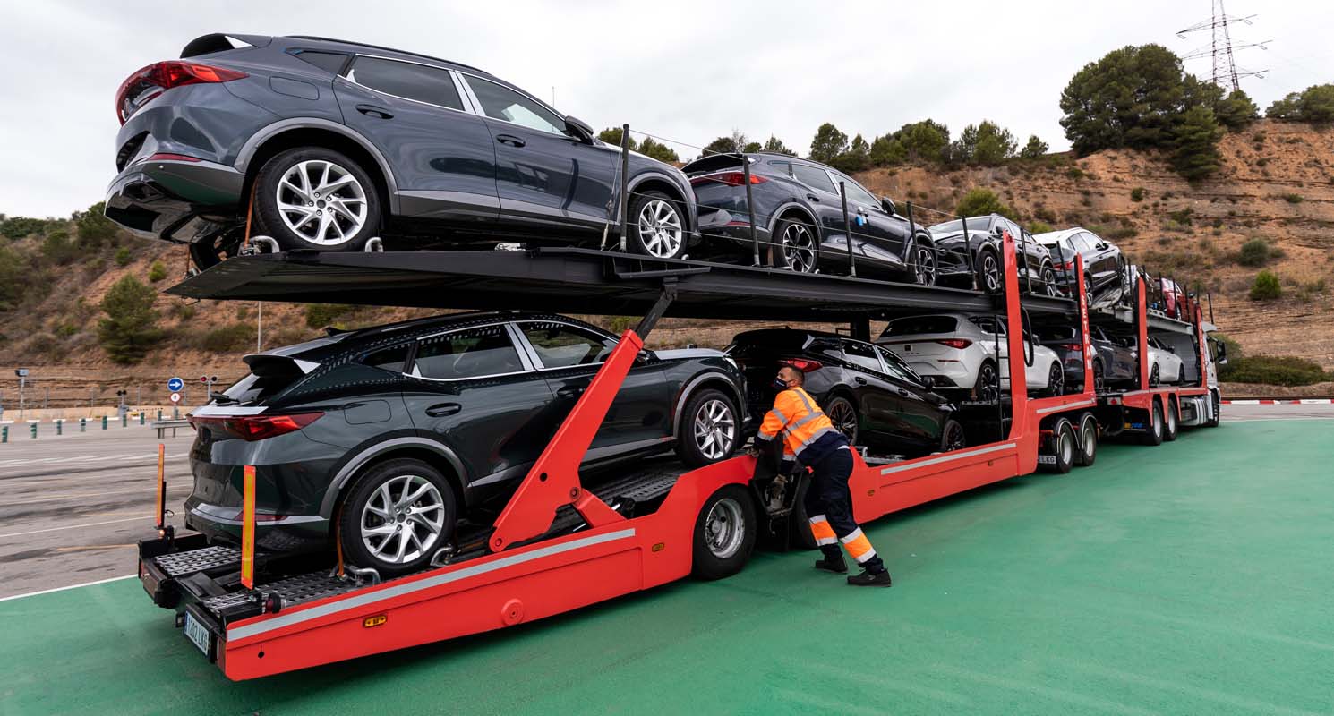 SEAT-SA-and-SETRAM-launch-the-first-megatruck_02_HQ
