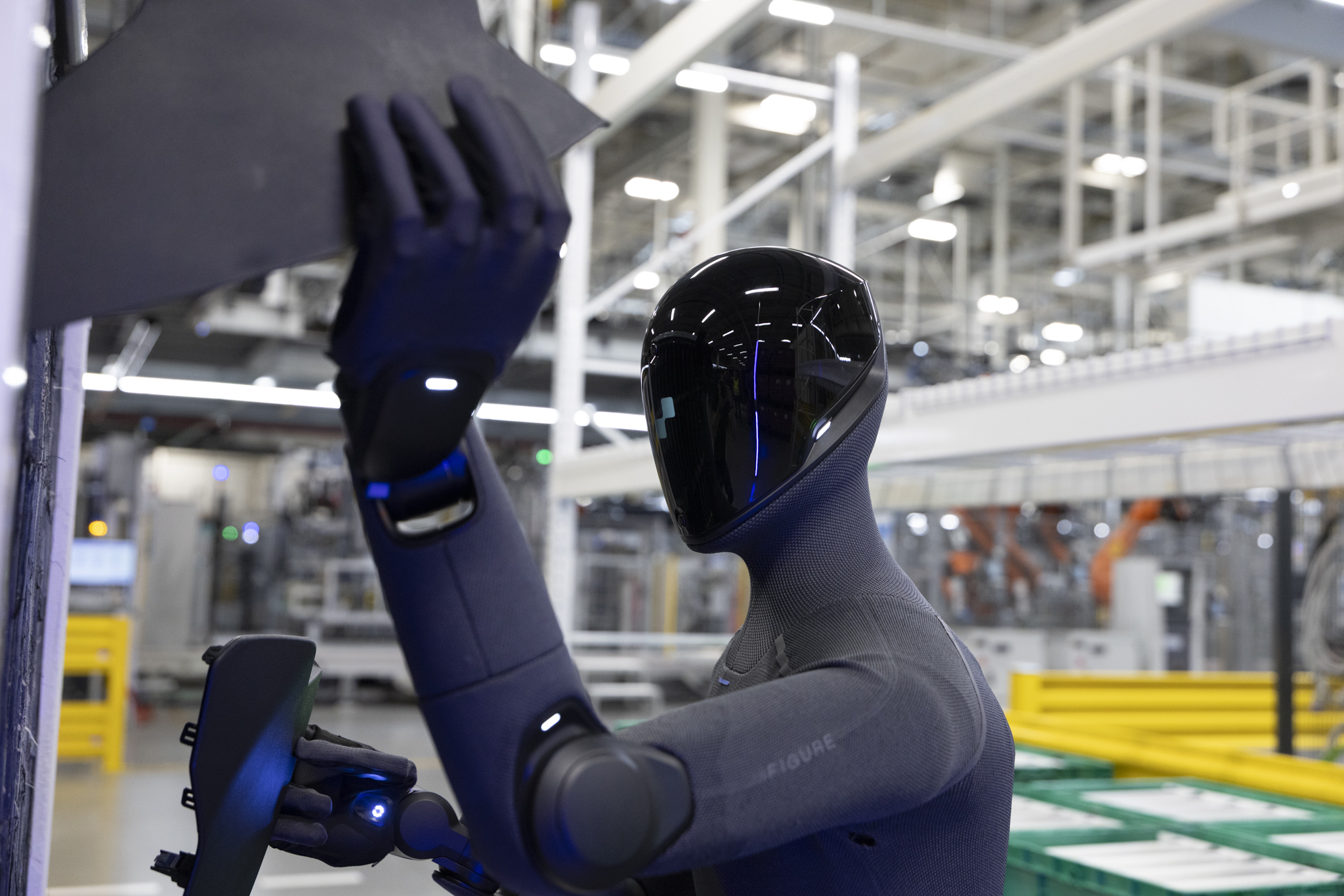 P90646723_highRes_humanoid-robot-figur