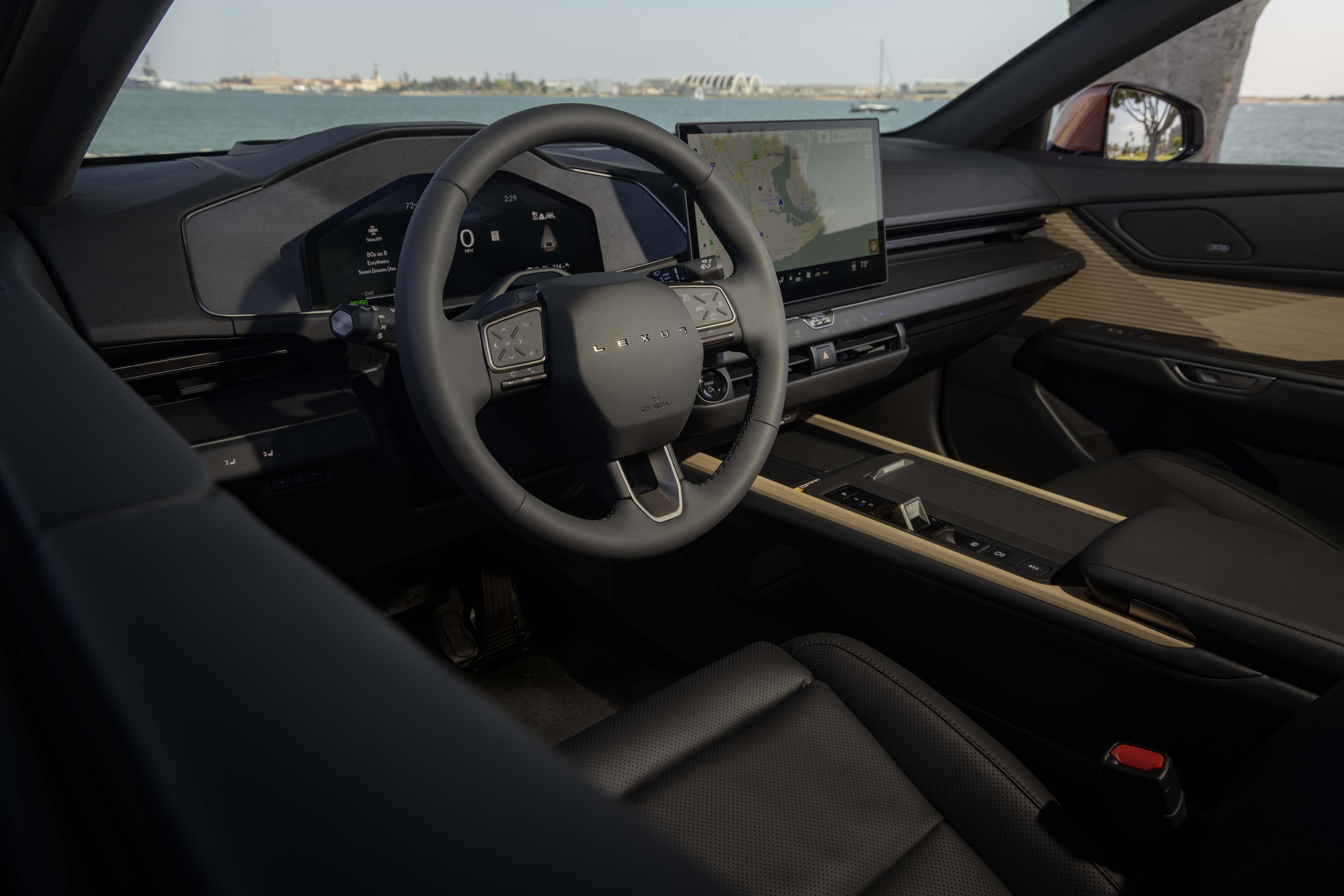 lexus_es500e_luxury_soniccopper_black_029